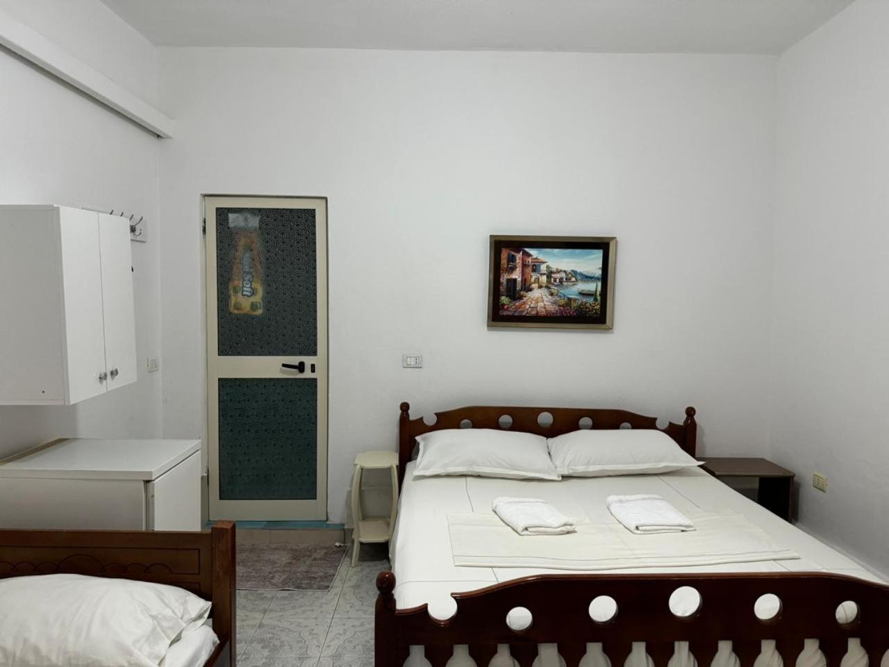 Guesthouse Novi Durres Luaran gambar