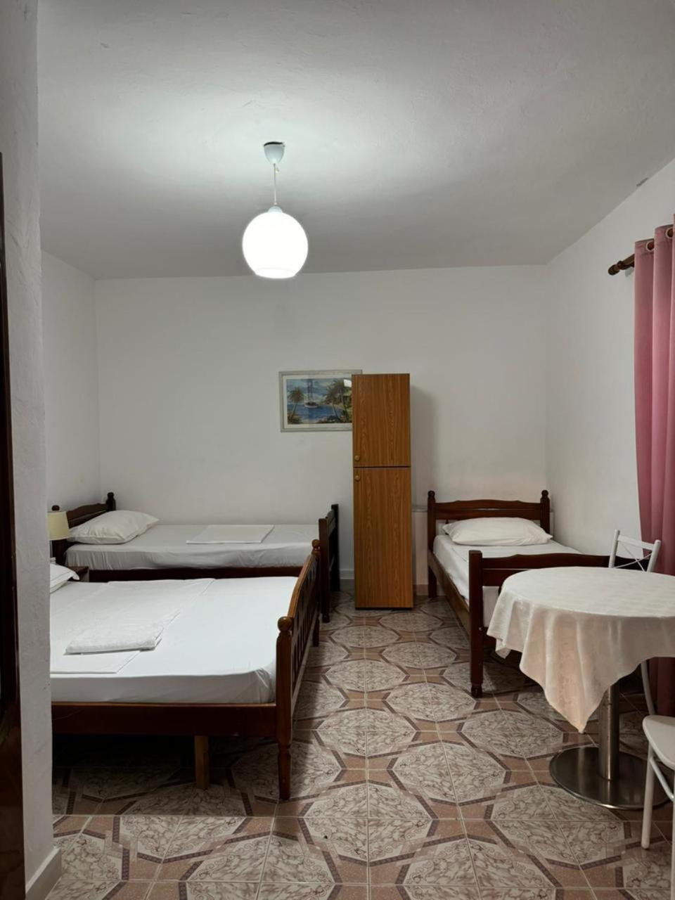 Guesthouse Novi Durres Bilik gambar