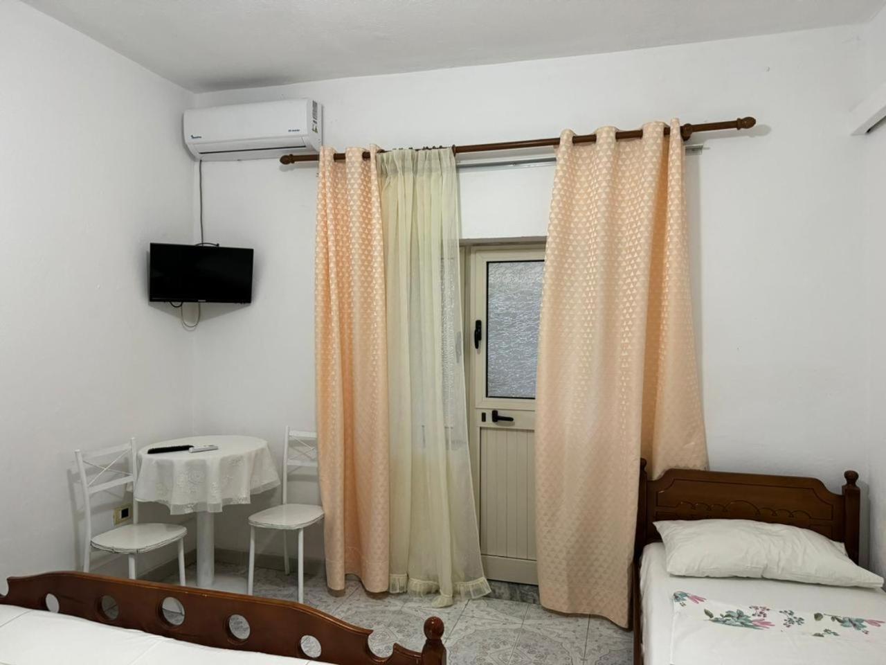 Guesthouse Novi Durres Bilik gambar
