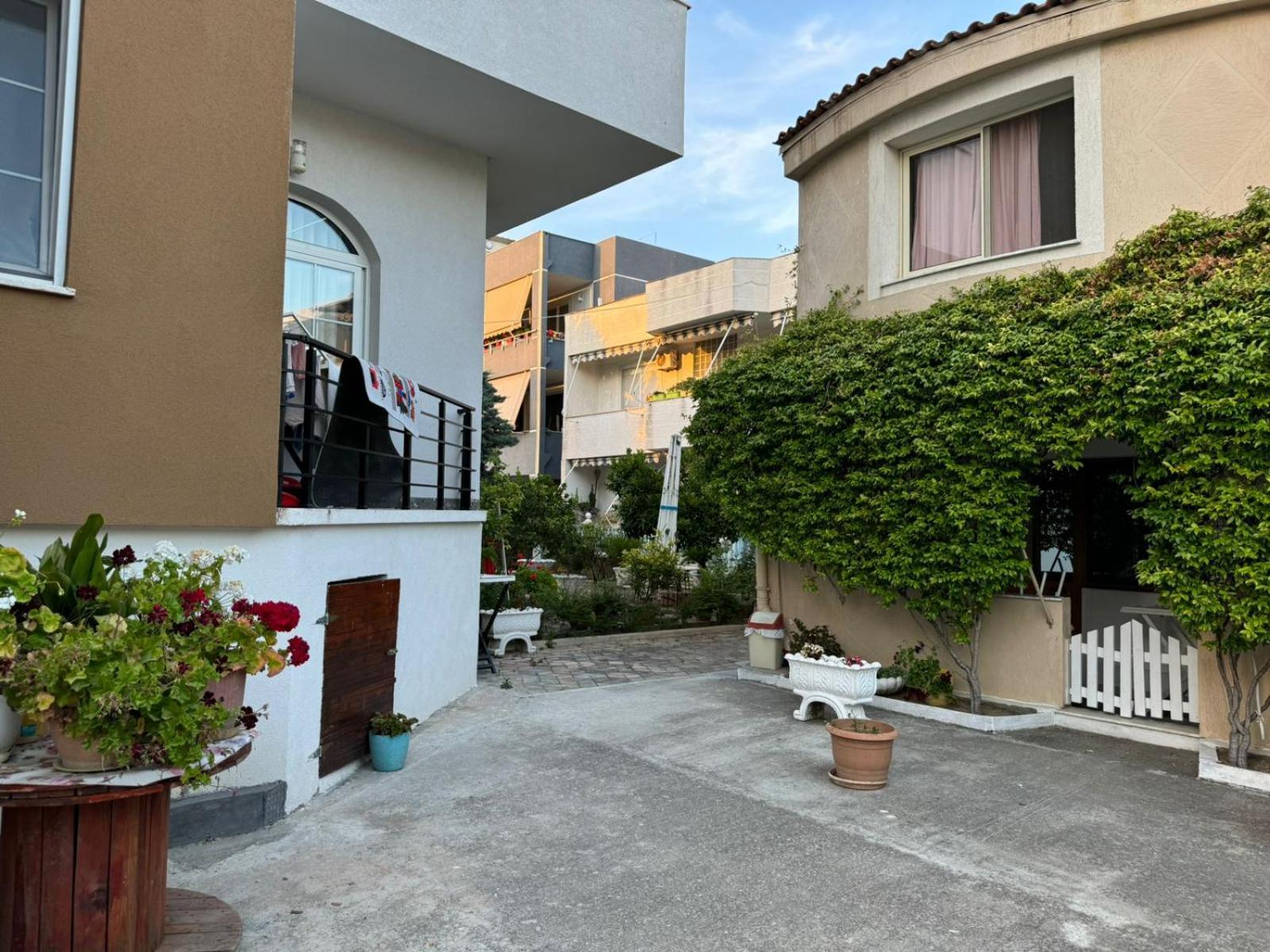 Guesthouse Novi Durres Luaran gambar